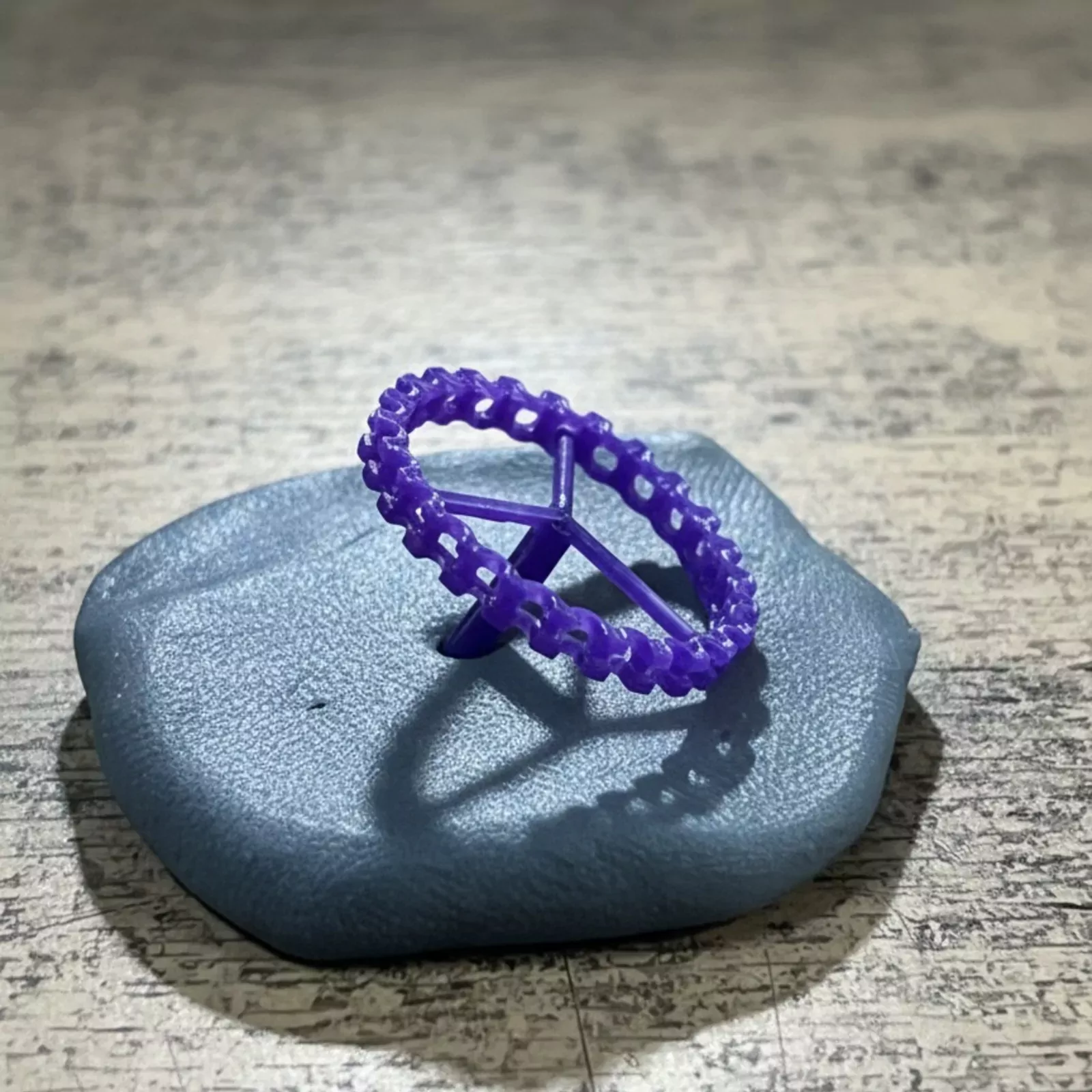 Alianza en resina fundible